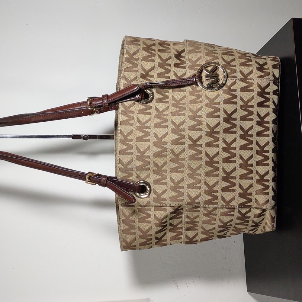 Michael Kors "Anabelle" Jet Set Signature Canvas Tote
